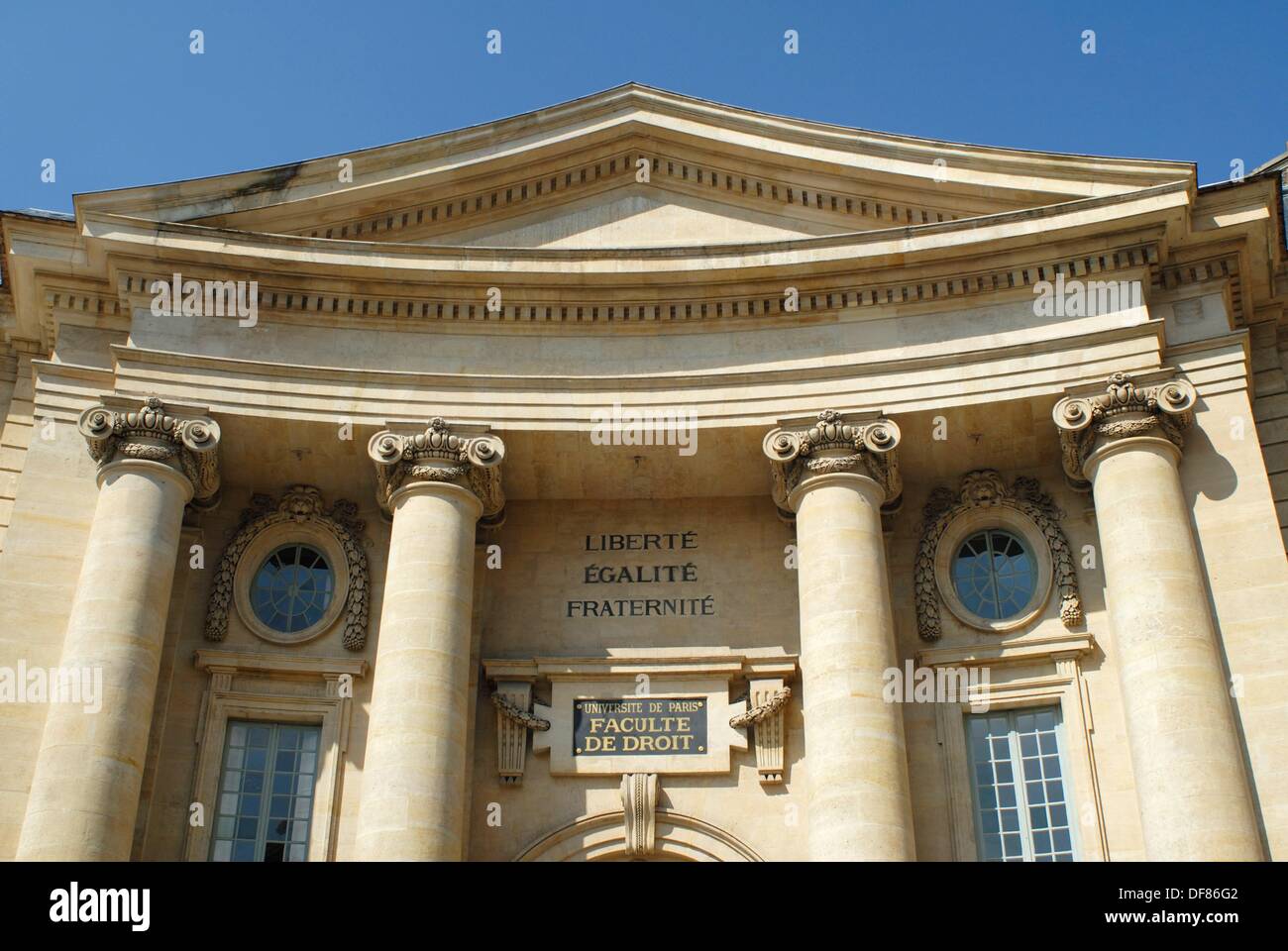 College De Droit De La Sorbonne Entrée principale de la loi -Collège de droit - faculté de l'Université de  Paris, La Sorbonne. Montparnasse, Paris, France Photo Stock - Alamy