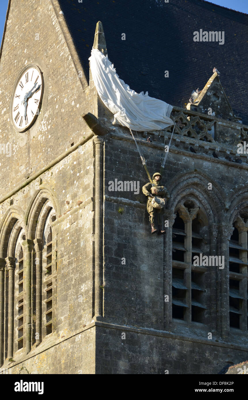 1944 DDay en Normandie le parachutiste bloqué sur le toit de l