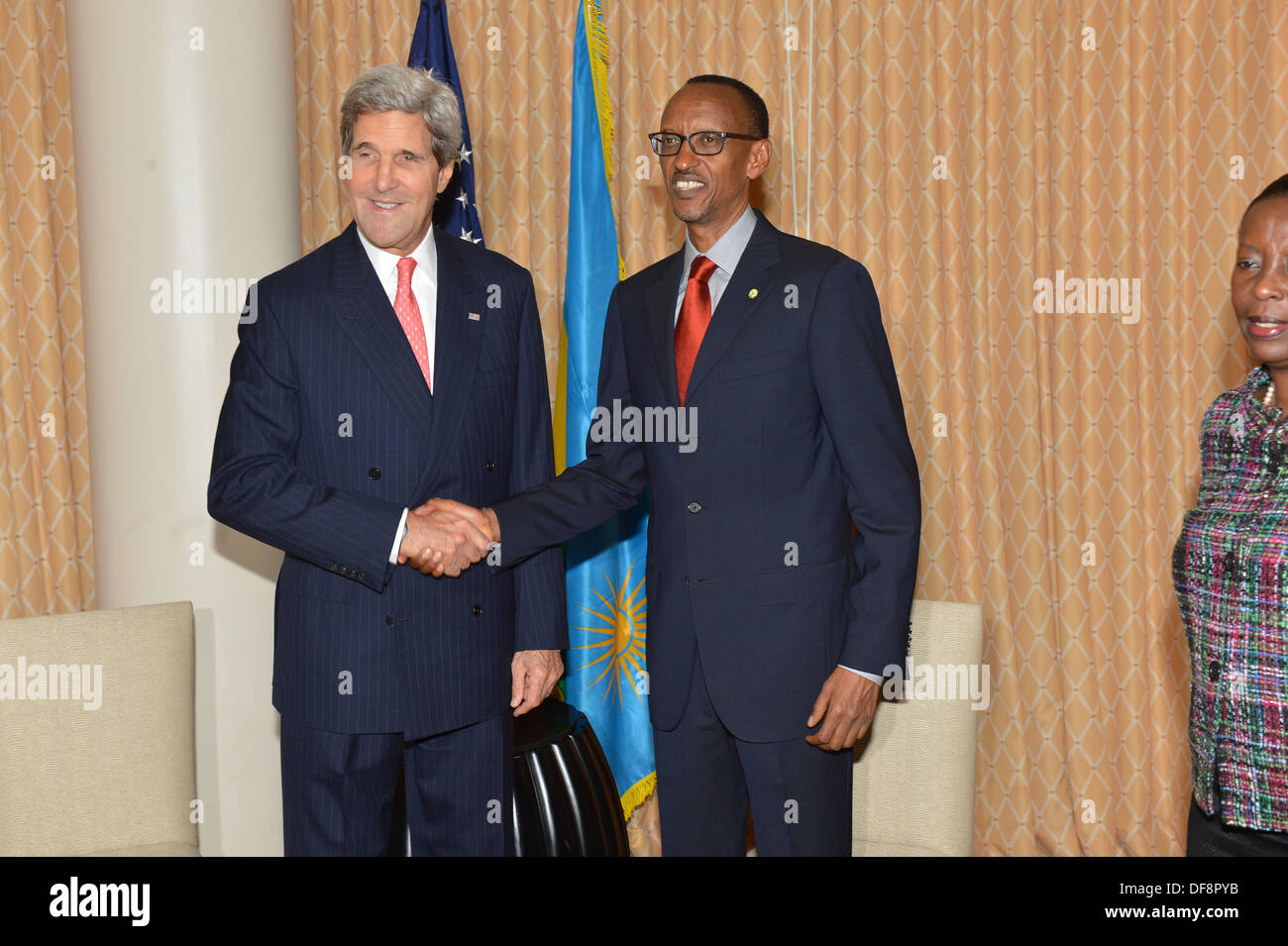 Kerry secrétaire se réunit avec le président rwandais Kagamé Banque D'Images