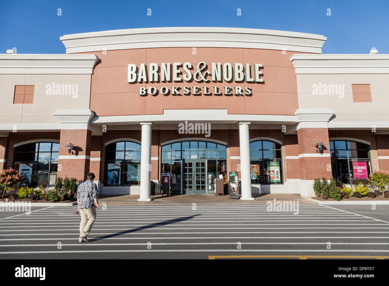 Barnes & Noble Booksellers, magasin de boîte, celui-ci à Utica, New York State Banque D'Images