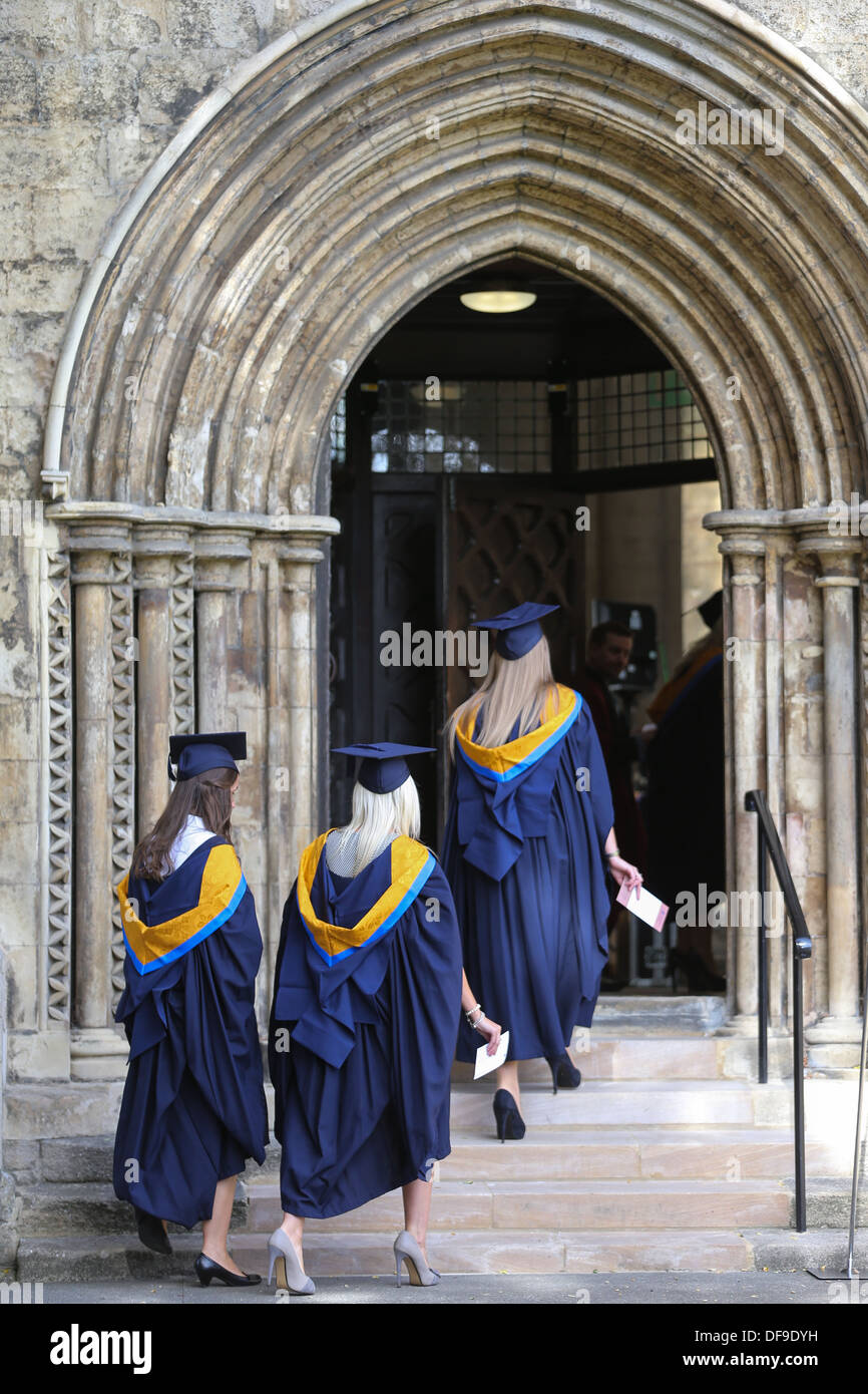 Le jour de la remise des diplômes aux étudiants de l'Anglia Ruskin University à Cambridge Banque D'Images