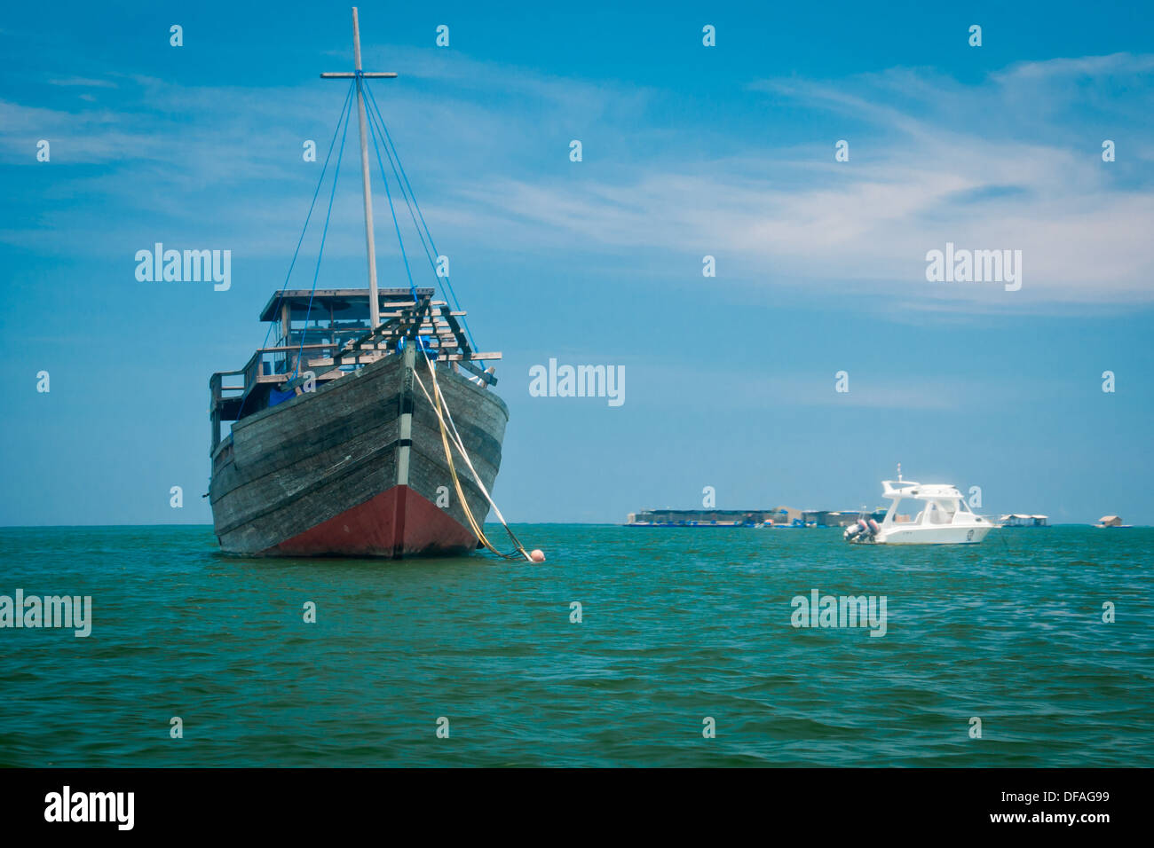 Les goélettes de Bali (pinisi) dans la région de Serangan, le vieux port de Bali, Indonésie Banque D'Images