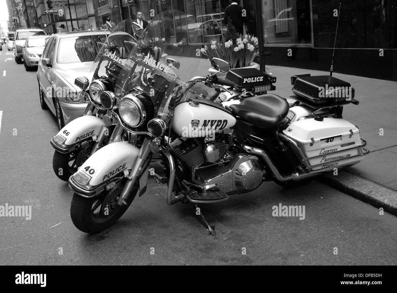 New york police department motorcycle Banque de photographies et d ...
