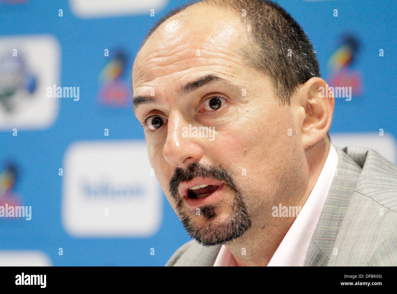 Un Kaizer Chiefs fan de foot avec un message de condoléances de l'aile droite de l'AWB leader tué (Weerstands Beweeging Afrikaaner) Eugene Banque D'Images