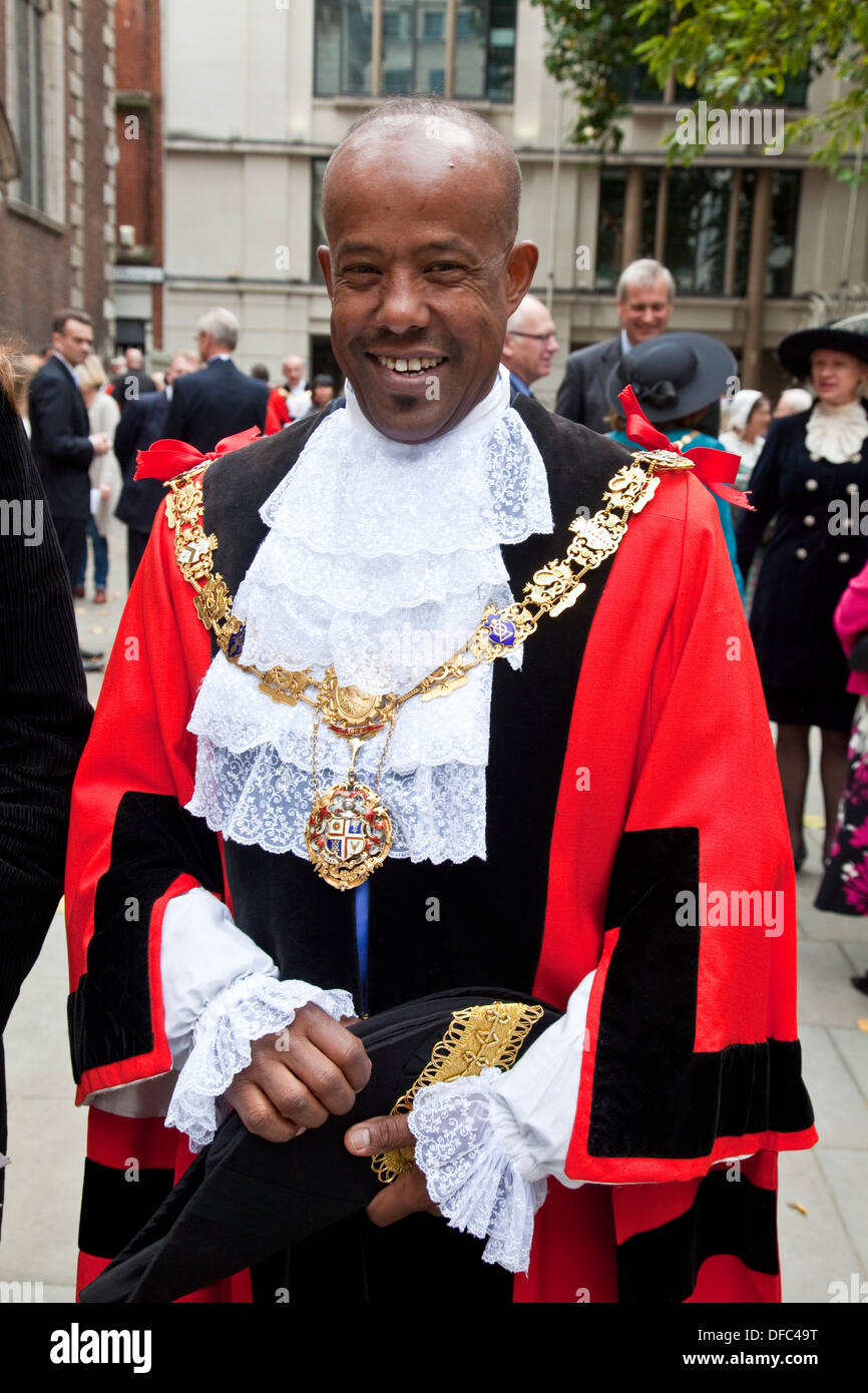 Le maire de Southwark en costume en dehors de St Mary-le-Bow Church,  Londres, Angleterre Photo Stock - Alamy
