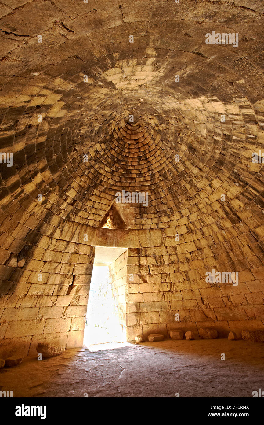 Intérieur du Trésor d'Atrée Mycènes UNESCO World Heritage Site Archéologique, Péloponnèse, Grèce Banque D'Images