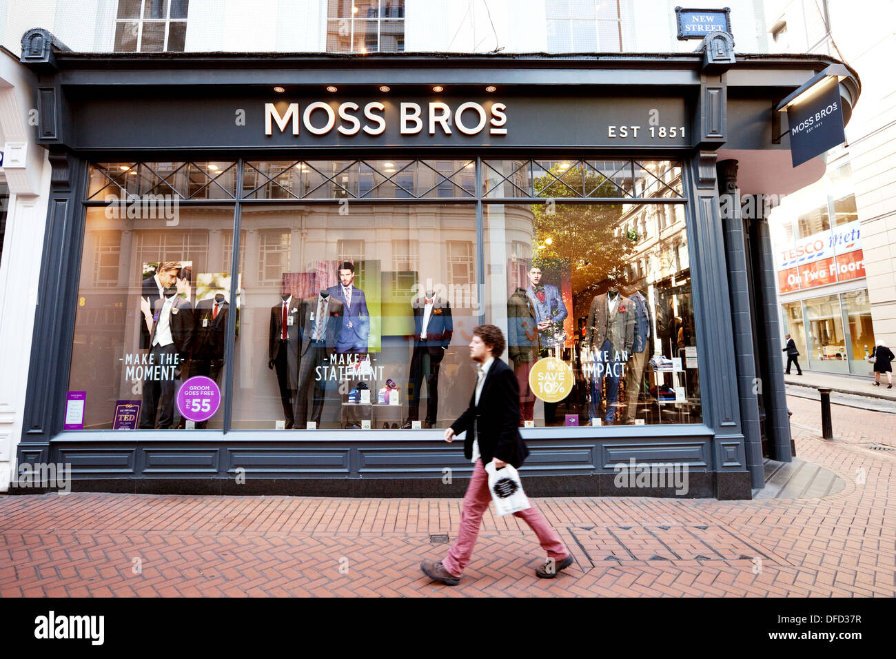 Moss Bros shop, New Street, Birmingham City Centre, Royaume-Uni Banque D'Images