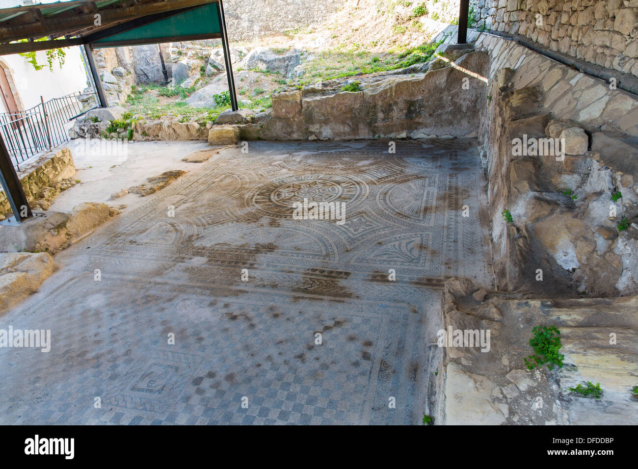 Le sexe de l'ornement et le modèle grec.Petit village crétois dans l'île de Crète, Grèce. Extérieur du bâtiment d'accueil. Banque D'Images