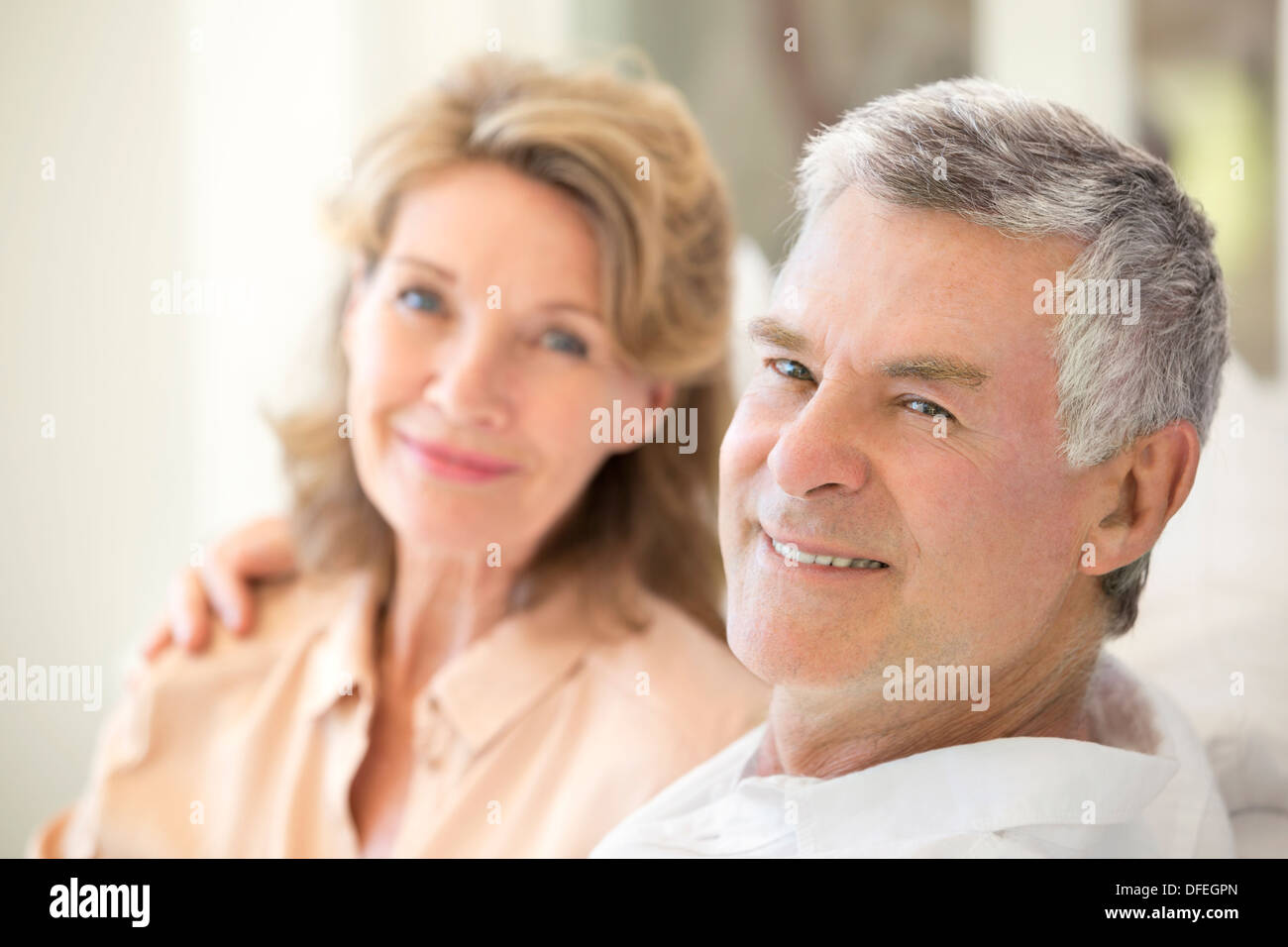 Portrait of smiling senior couple Banque D'Images