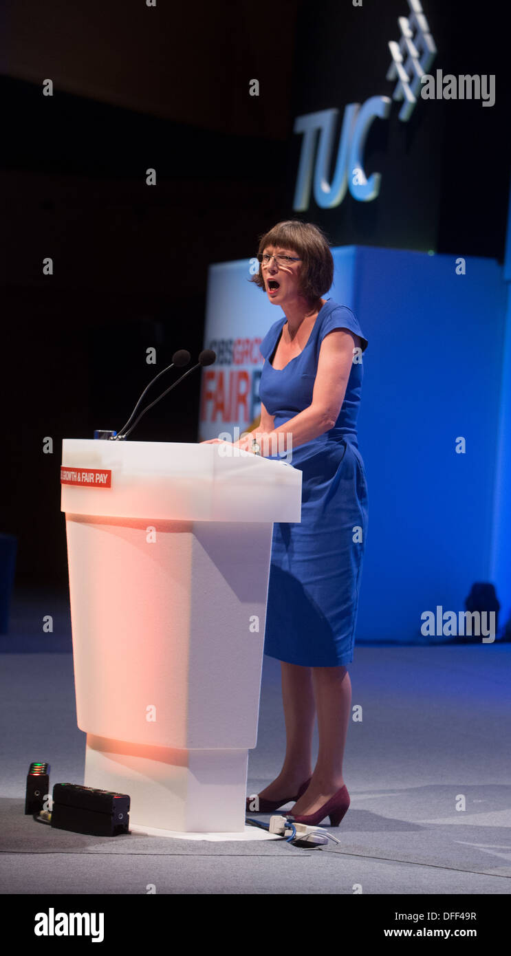Francis O'Grady-General secrétaire de la conférence du TUC à Bournemouth 2013 adresses Banque D'Images