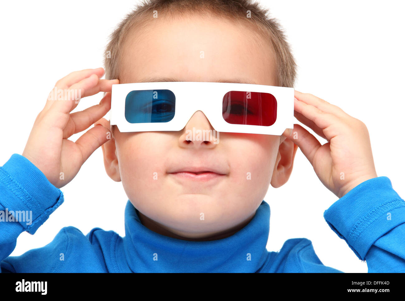 Garçon portant des lunettes 3D Banque D'Images
