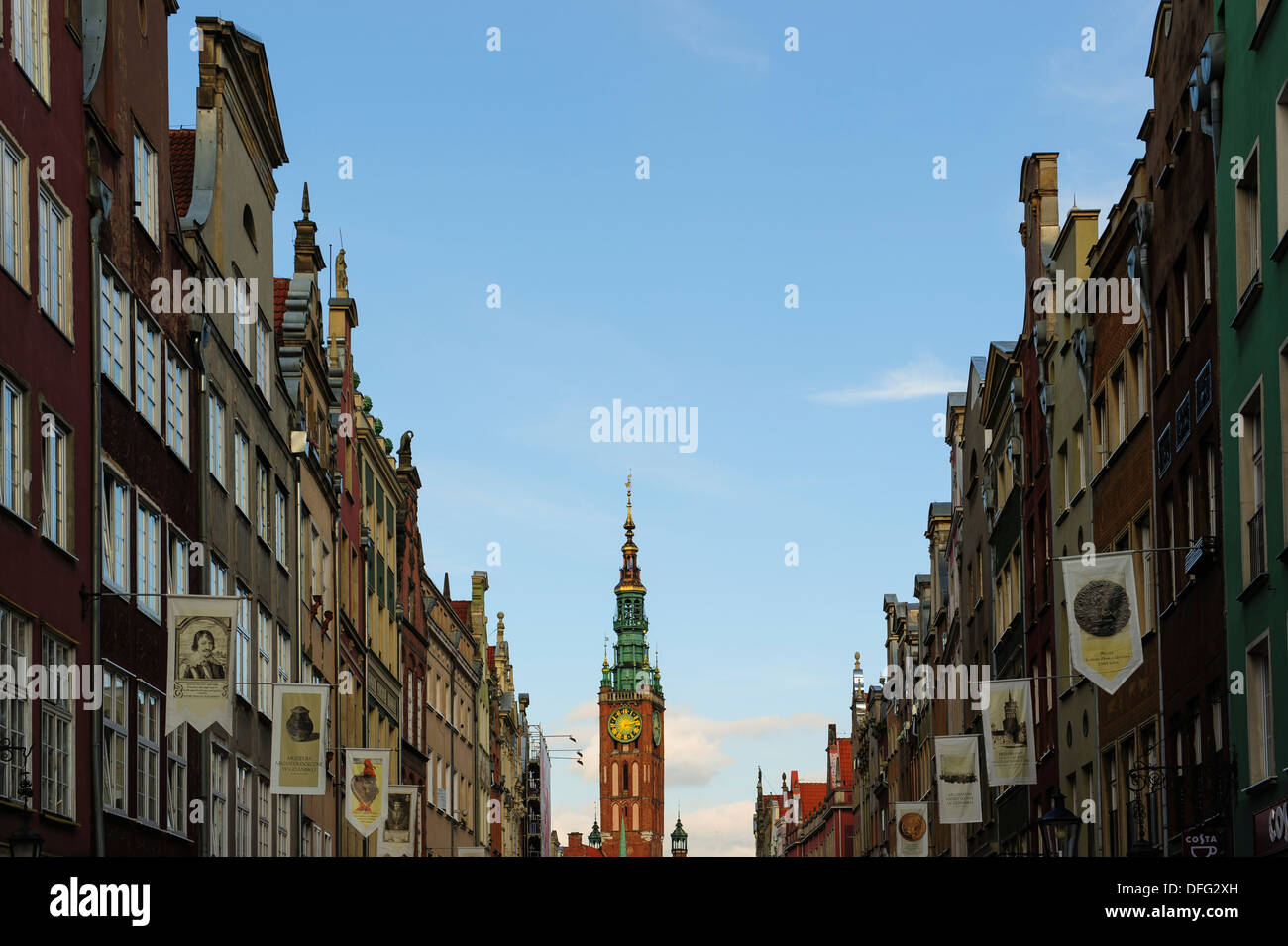 Avis de l'Hôtel de Ville Tour de la longue rue Market, Gdansk, Pologne. Banque D'Images