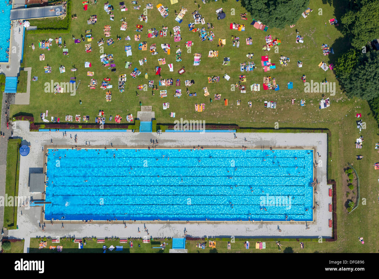 Vue aérienne, Freibad Werne piscine publique, de la Ruhr, Bochum, Rhénanie du Nord-Westphalie, Allemagne Banque D'Images