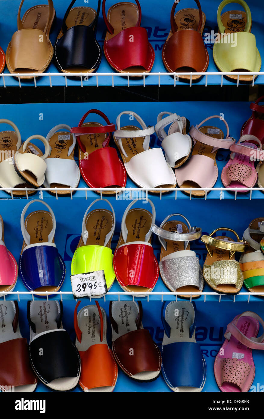 Menorquinas chaussures typiques (avarques) Ciutadella. Minorque. Îles  Baléares. Espagne Photo Stock - Alamy