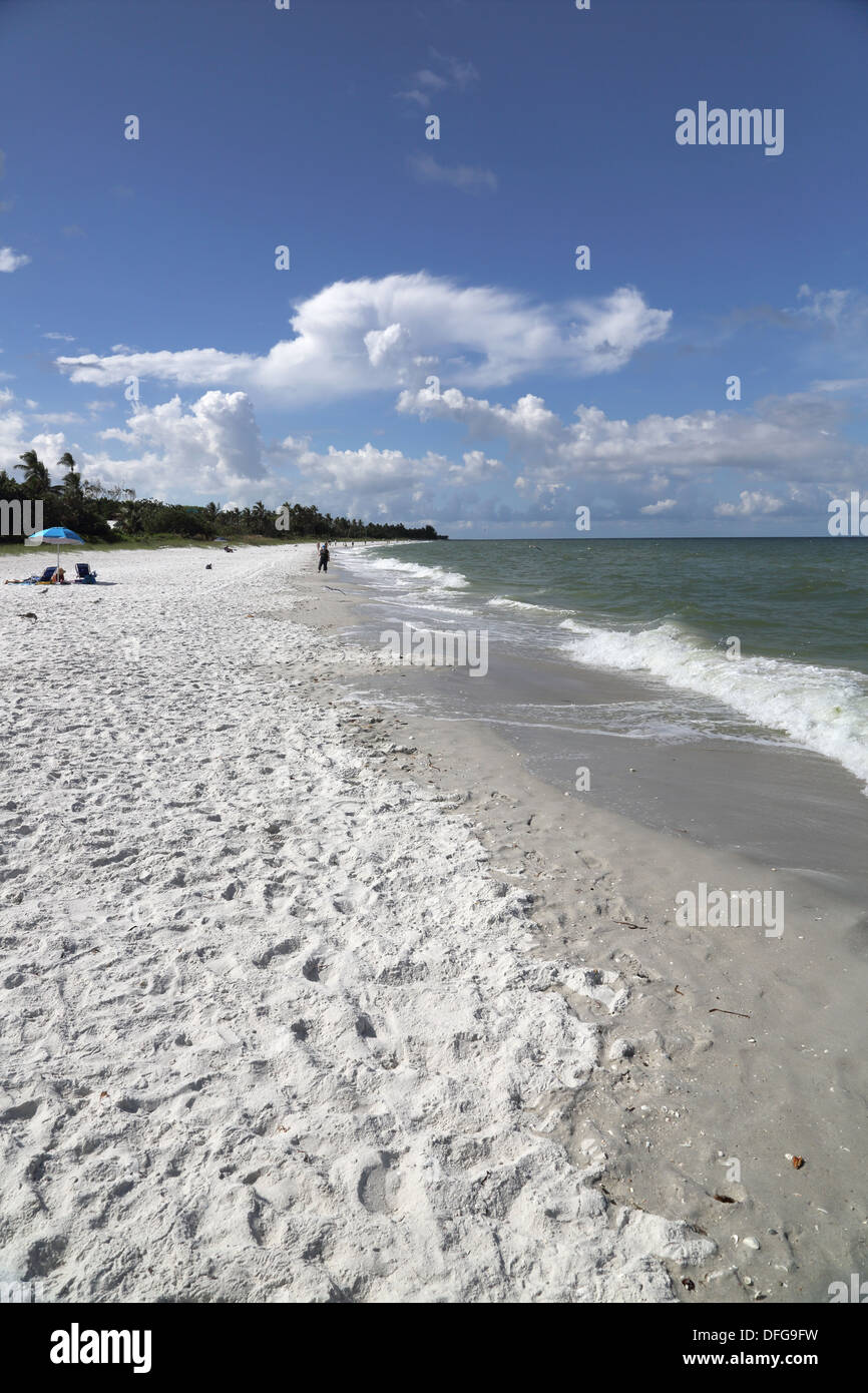 Naples Beach sur la côte de Floride Banque D'Images