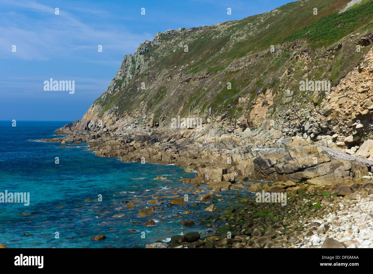 Les rochers de granit à Cot Valley Beach Porth Nanven, près de St Just, Cornwall, England, UK Crédit : David Levenson/Alamy Banque D'Images