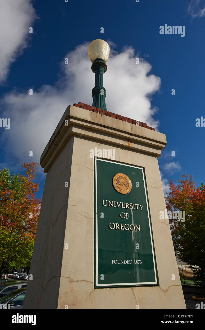 Le poster à l'entrée du campus de l'Université d'Oregon.Eugene,ou. Banque D'Images