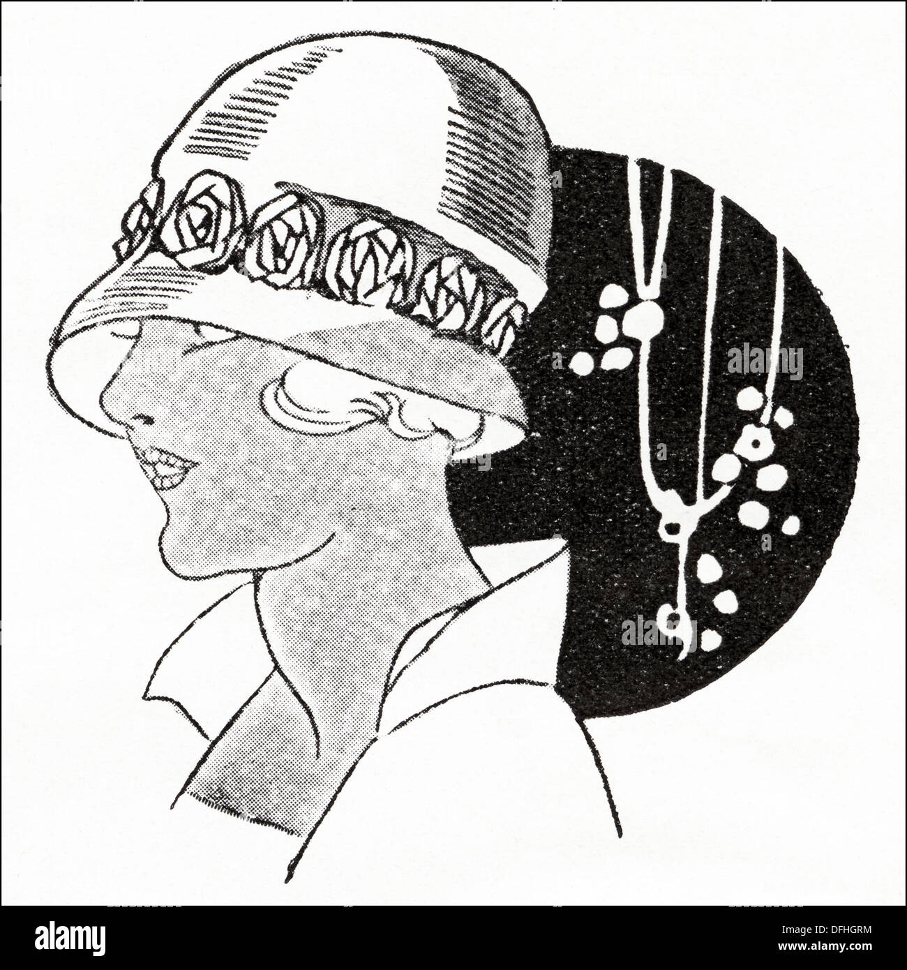 La mode garçonne des années 1920. Mail Order hat, étroite tagel cloche avec un bord de champignons et garnie de télévision des rosettes de ruban de velours. Illustration originale d'un magazine de mode féminine vers 1924 Banque D'Images