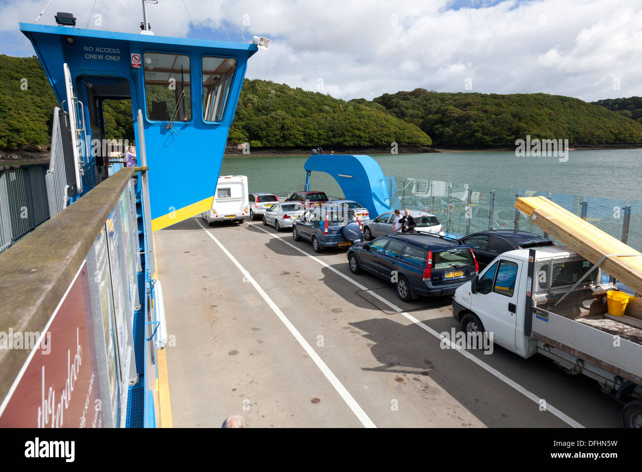 Sur le roi Harry Ferry en transit près de Feock, Cornwall Banque D'Images