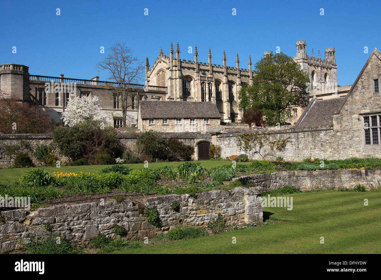 Christchurch War Memorial Garden, Christchurch College, Oxford University, Oxford, Oxfordshire, UK Banque D'Images