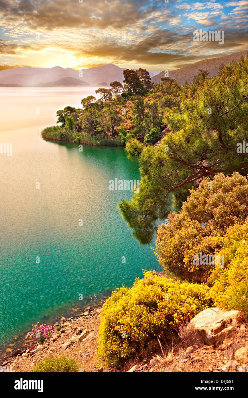 Le lac de Koycegiz Dalyan en zone de protection de l'environnement spécial. Dalyan, Turquie Banque D'Images