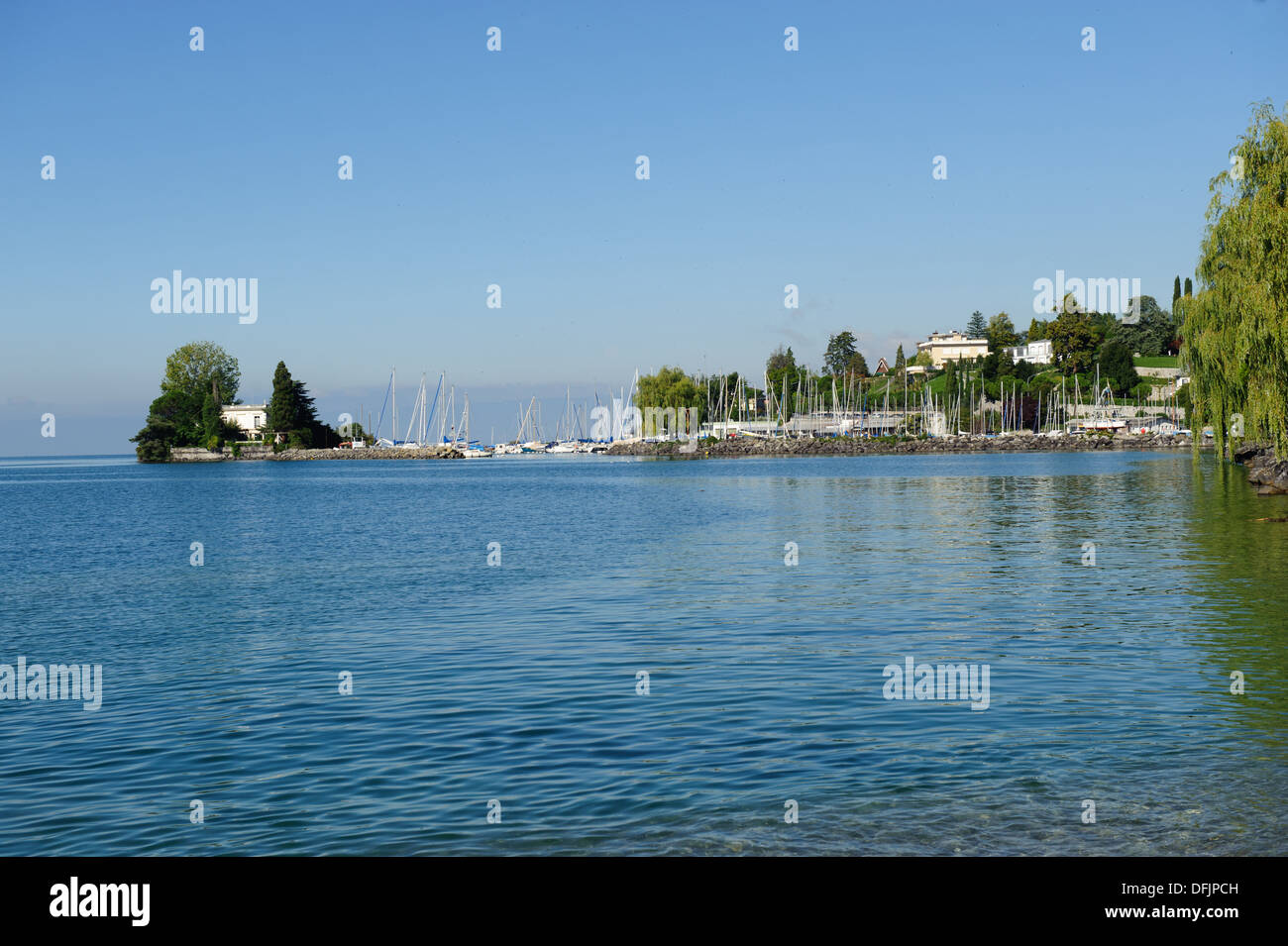 Lac de Genève à Montreux dans le canton de Vaud en Suisse. Banque D'Images