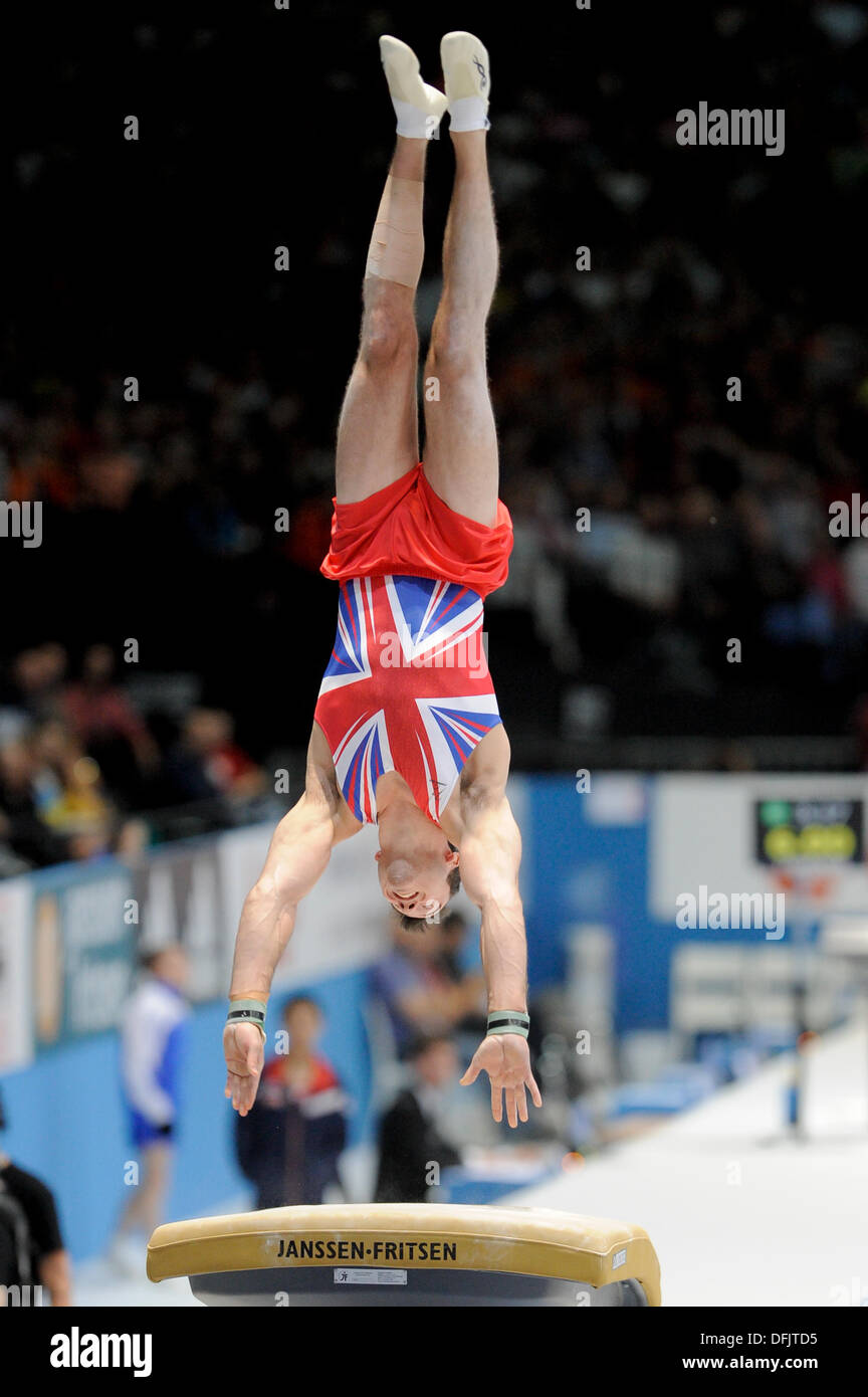 Anvers, Belgique . 06 Oct, 2013. Gymnastique Championnats du monde Anvers Belgique. Appareil Individuel Finale 6.10.13. Kristian Thomas GBR Crédit : ALAN EDWARDS/Alamy Live News Banque D'Images