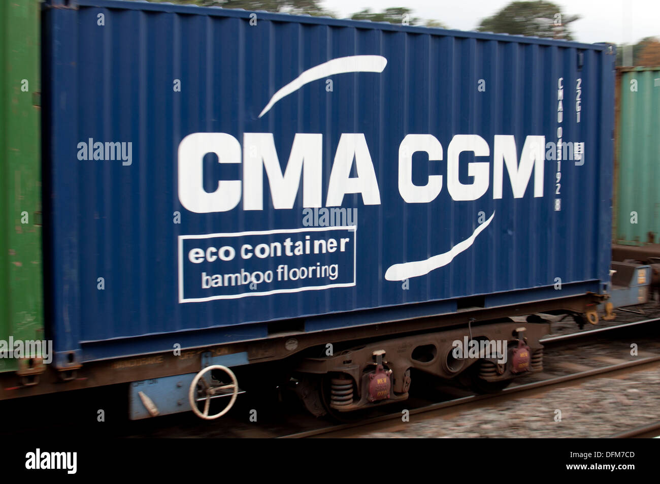 Le porte-conteneurs CMA CGM Louvre fait sa première escale française