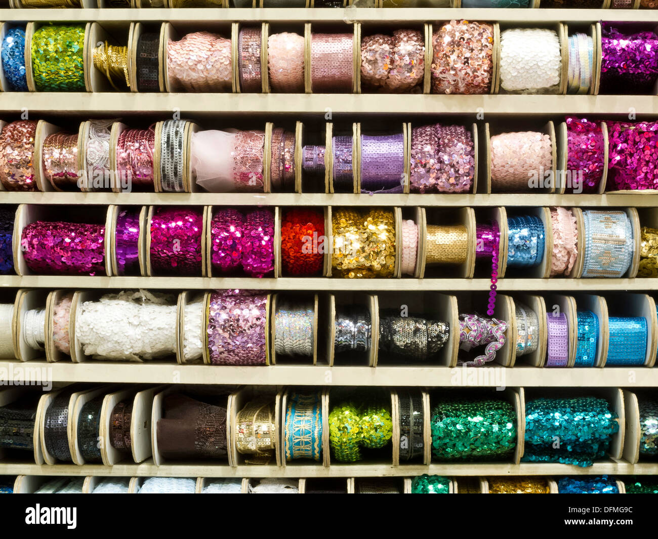 M&J, fraisage, affichage Ruban Fashion District, NYC Photo Stock - Alamy