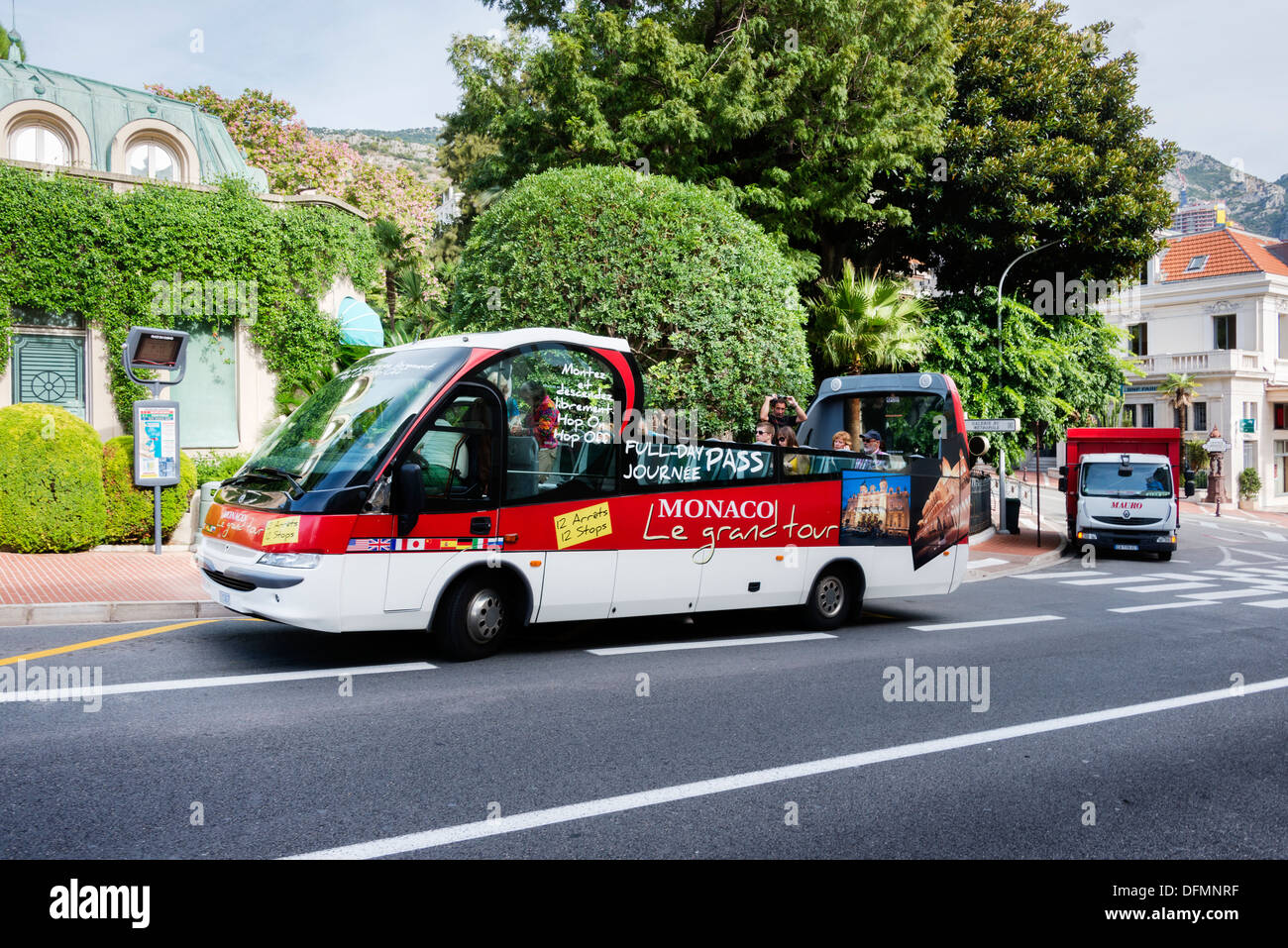 Une visite guidée en bus de Monaco Banque D'Images