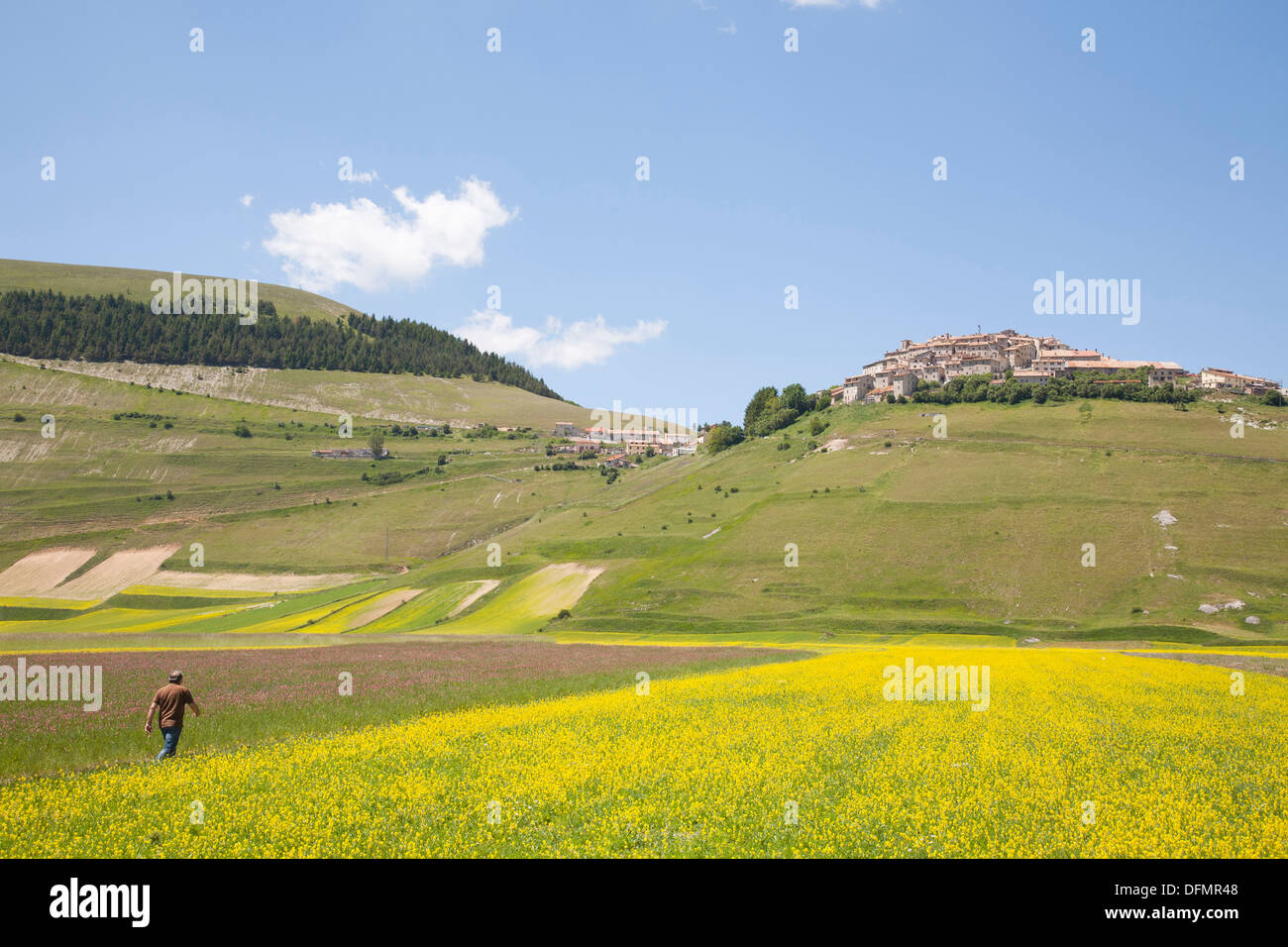 Wiyh paysage le village de castelluccio di norcia, Ombrie, Italie, Europe Banque D'Images