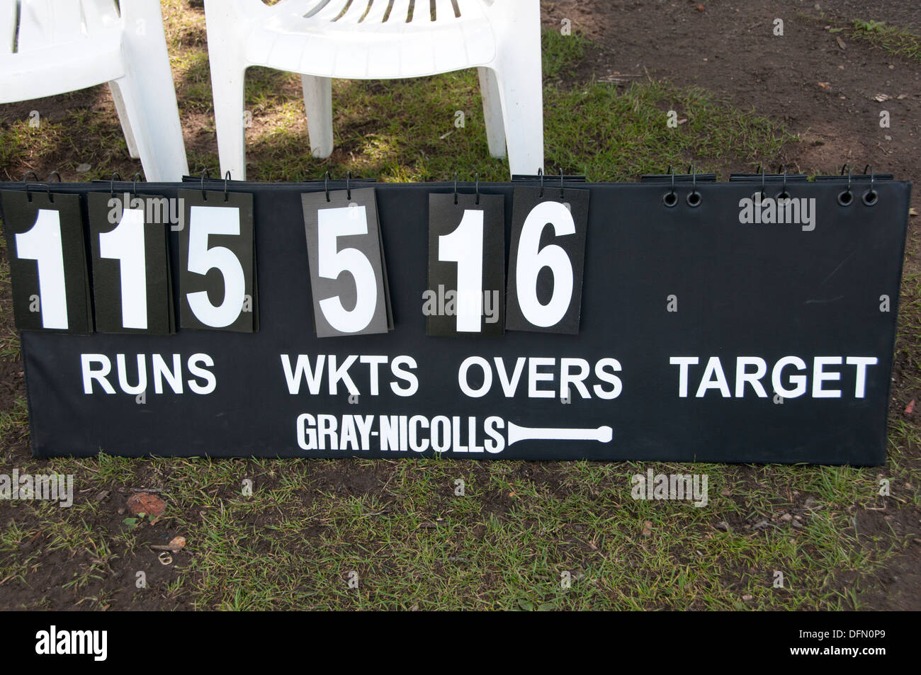 Battersea, Londres 2013. Match de cricket amateur. Banque D'Images