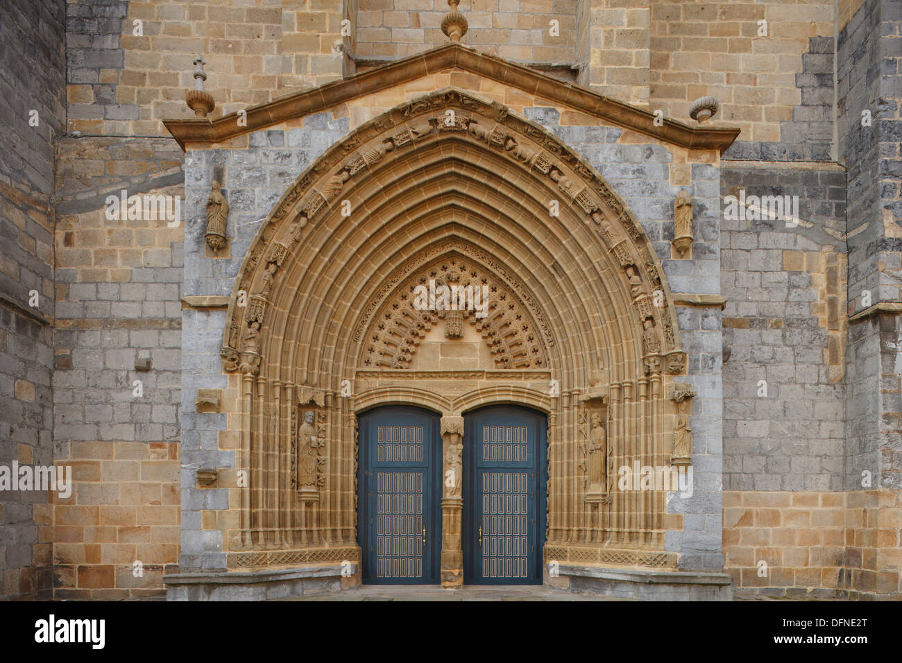 Portail principal de l'église paroissiale de Santa Maria, l'église, Gernika-Lumo, Guernica, Camino de la Costa, Camino del Norte, côtières Banque D'Images