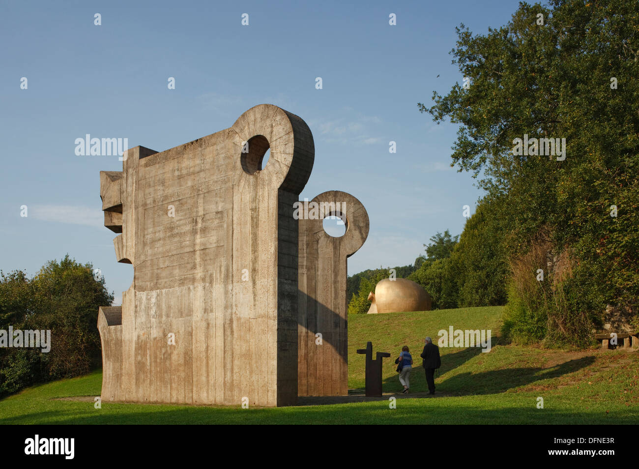 Sculpture dans le parc des peuples de l'Europe, la maison de notre père, Gernika-Lumo, Guernica, Camino de la Costa, Camino del Banque D'Images
