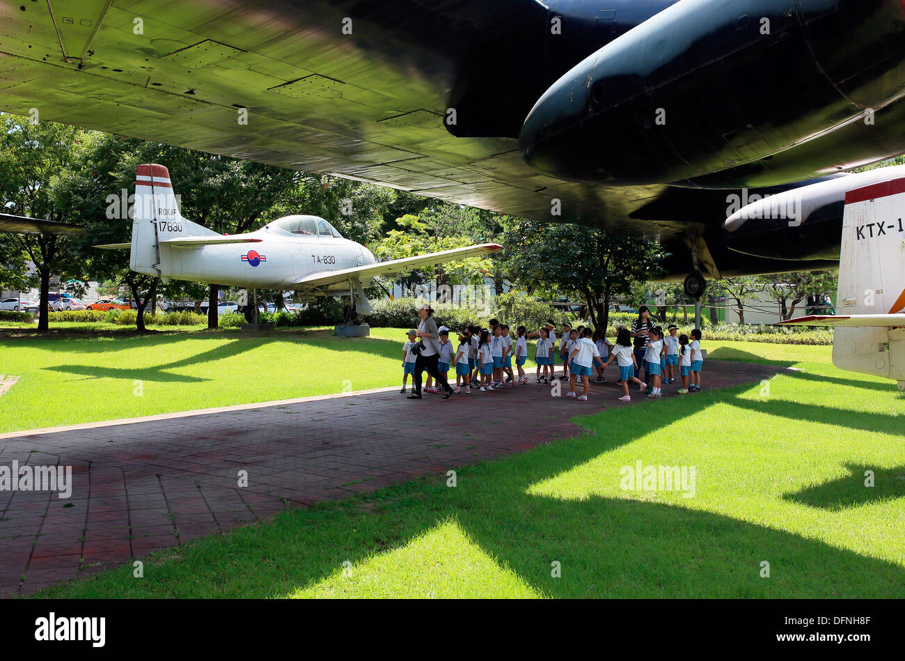 Les enfants de l'école Musée de la guerre de Corée Banque D'Images