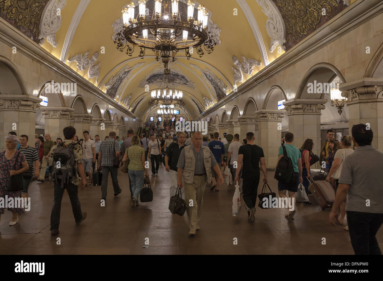 La station de métro Komsomolskaya, Moscou, Russie Banque D'Images