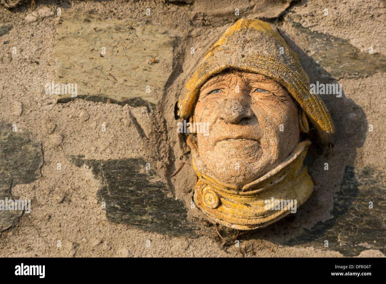 Chef d'un marin avec capuchon, murée de sols en terre cuite Banque D'Images
