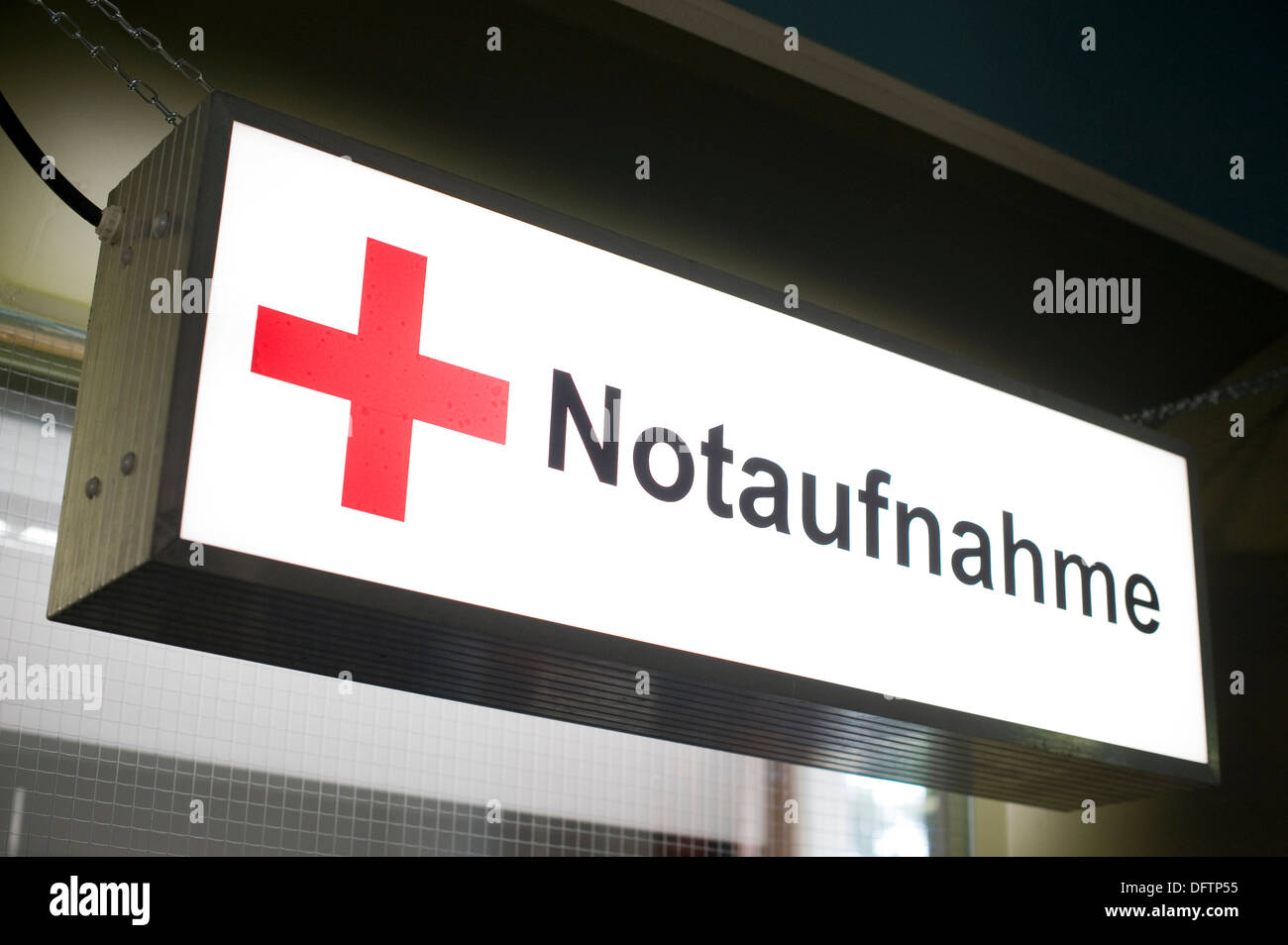Signer, "Notaufnahme", "l'allemand pour des salles d'urgence à l'hôpital Banque D'Images