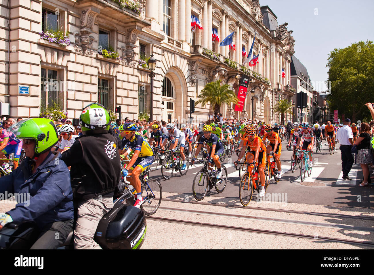Tours, France. 2 juillet, 2013. Riders au début de l'étape 13 du Tour de France 2013 à Tours, France, le vendredi 12 juillet. Banque D'Images