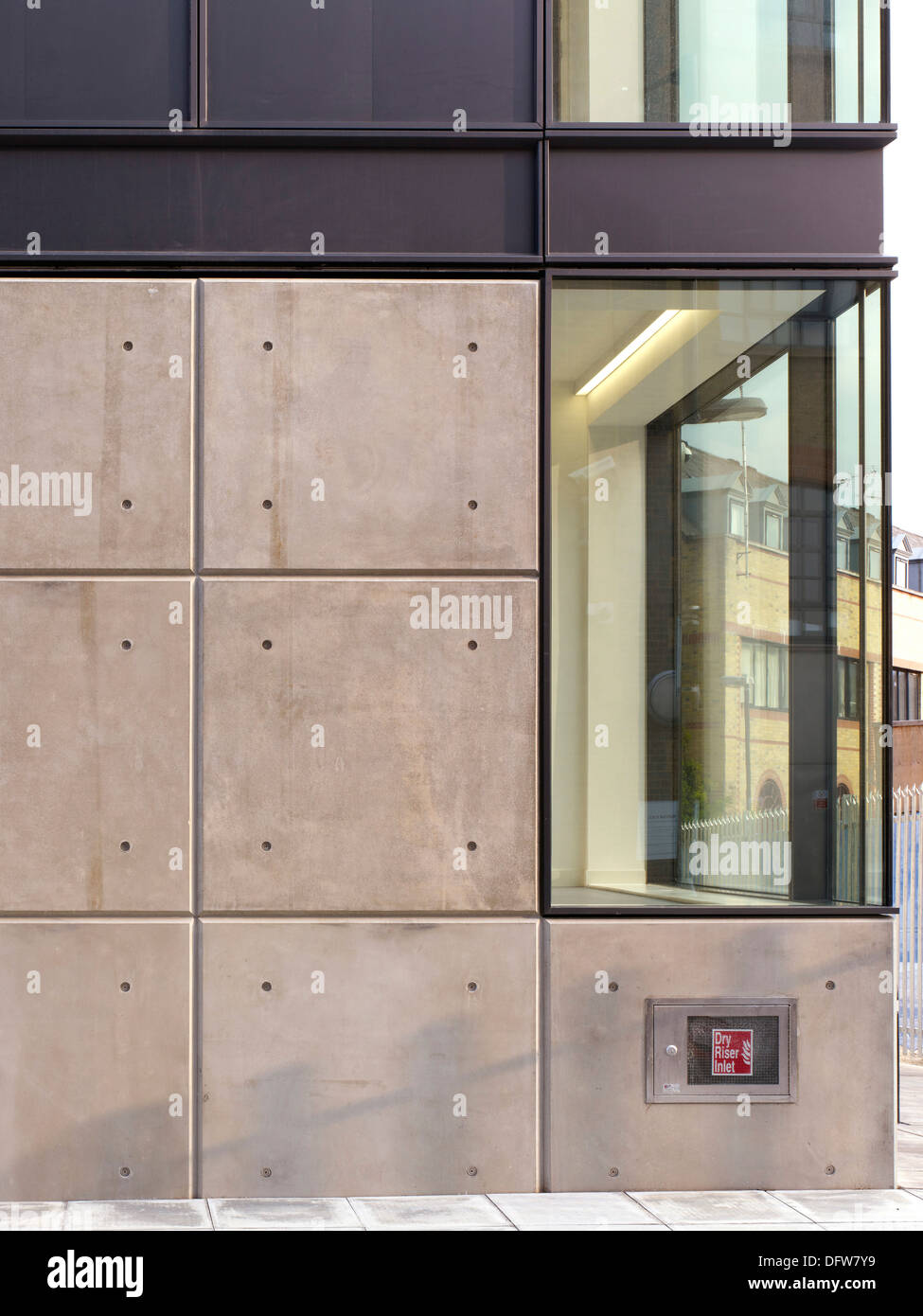 Un lieu saint Valentin, Londres, Royaume-Uni. Architecte : Stiff  + Damien Vorreux architectes, 2013. Détail d'élévation. Banque D'Images