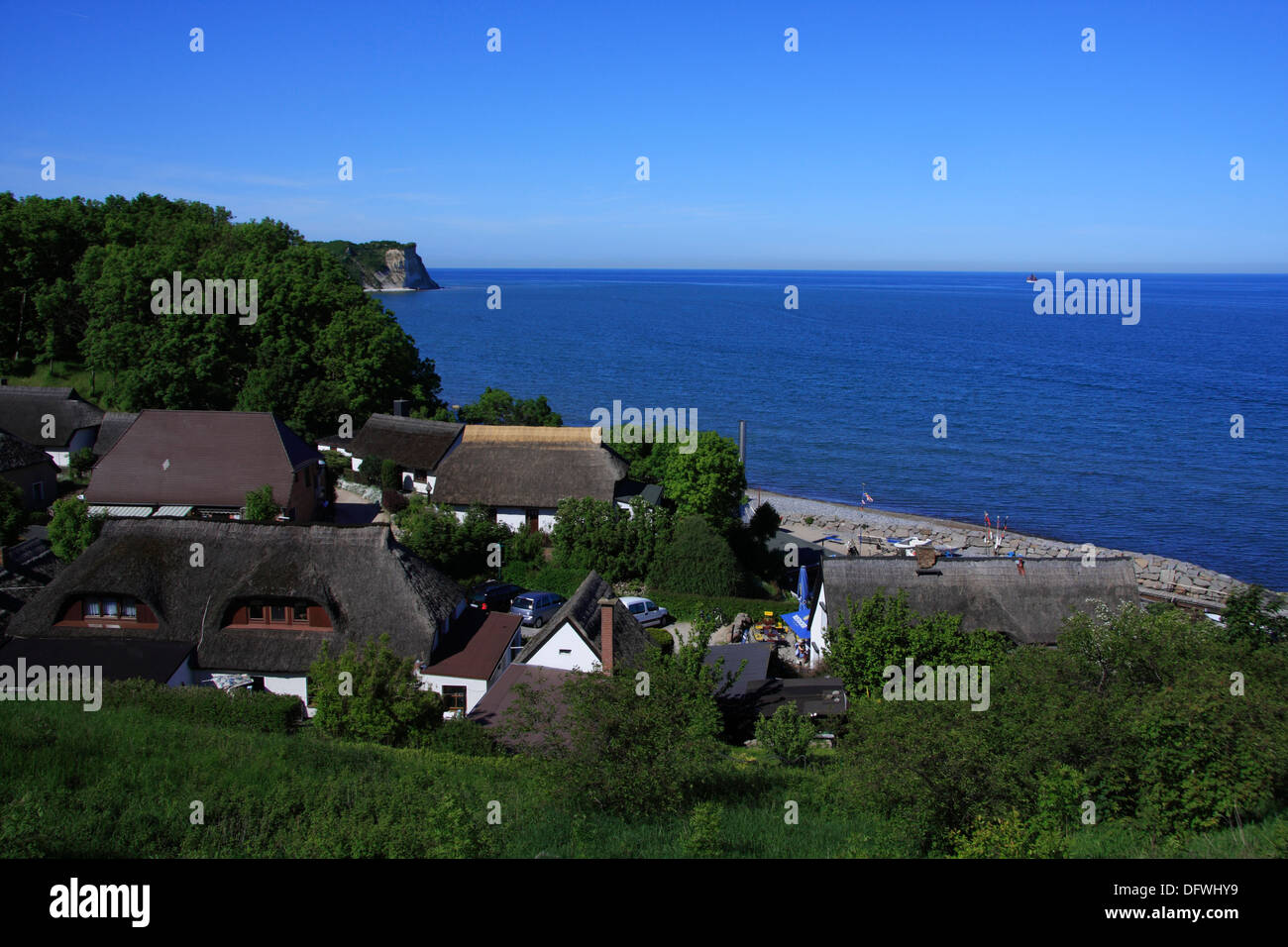 Vue sur village de pêcheurs Vitt, Ruegen Island, Côte de la mer Baltique, Mecklembourg-Poméranie-Occidentale, Allemagne Banque D'Images