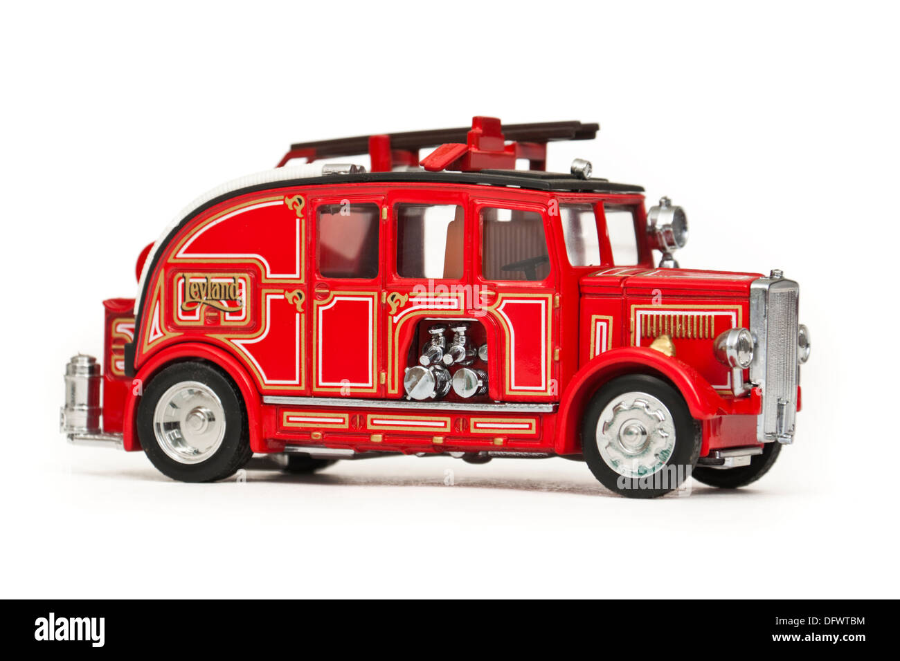 Réplique de Matchbox vintage / antique Leyland fire engine Banque D'Images