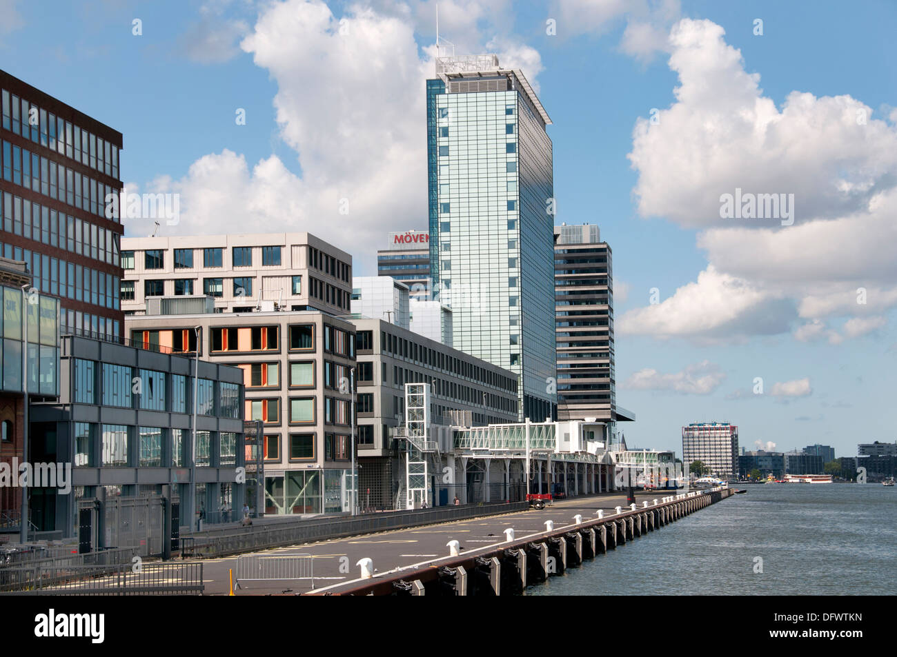 Movenpick Hotel Amsterdam - Pays-Bas Le Terminal de croisière Banque D'Images