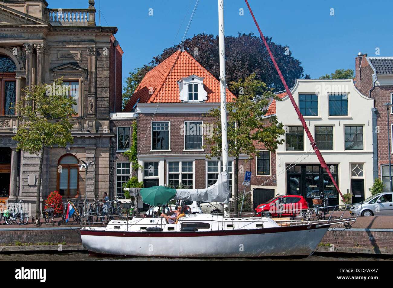 Rivière Spaarne Haarlem Pays-Bas Ville Ville bateau Banque D'Images