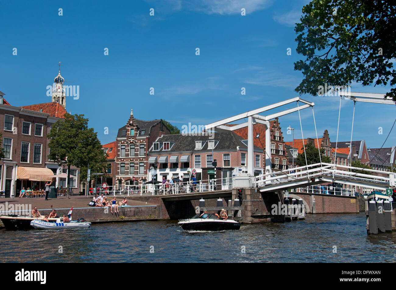 Rivière Spaarne Haarlem Pays-Bas Ville Ville bateau Banque D'Images