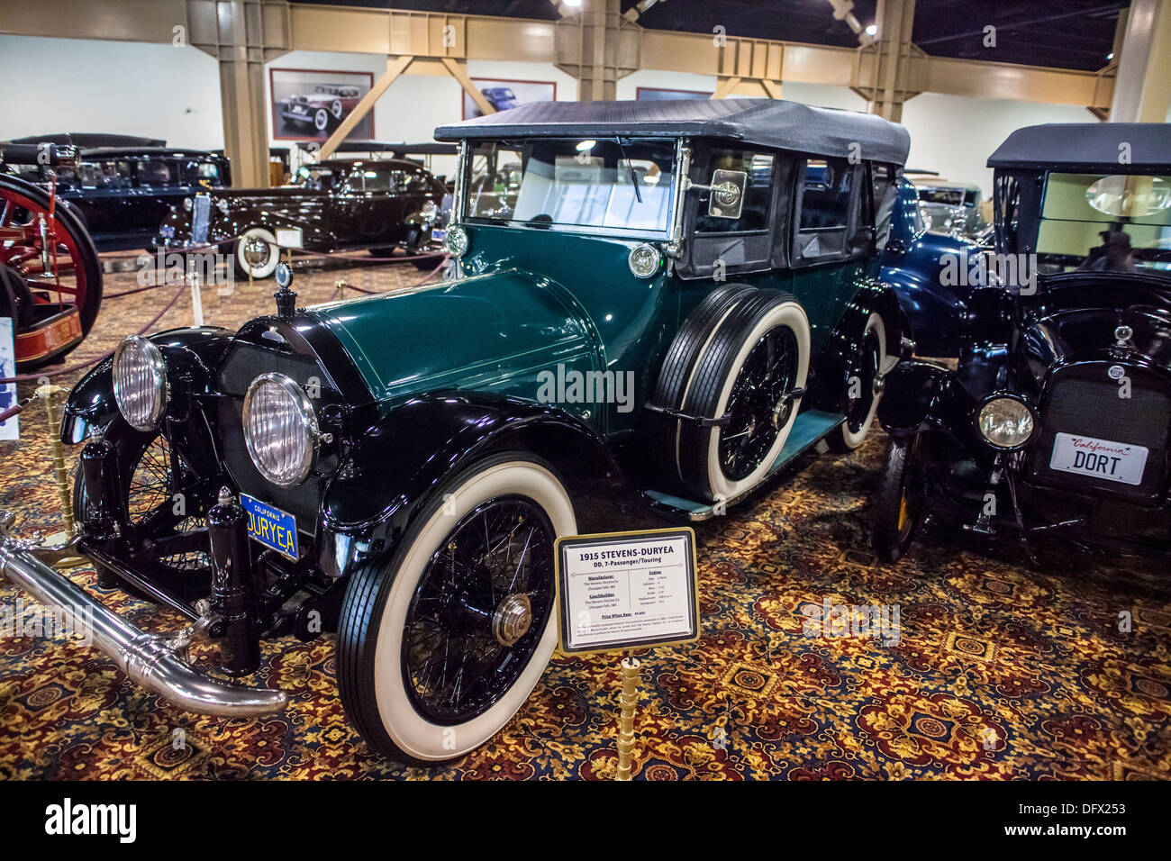 1915 Duryea Stevens un DD 7 des voitures de tourisme de passager à l'Nethercutt Collection à Sylmar California Banque D'Images