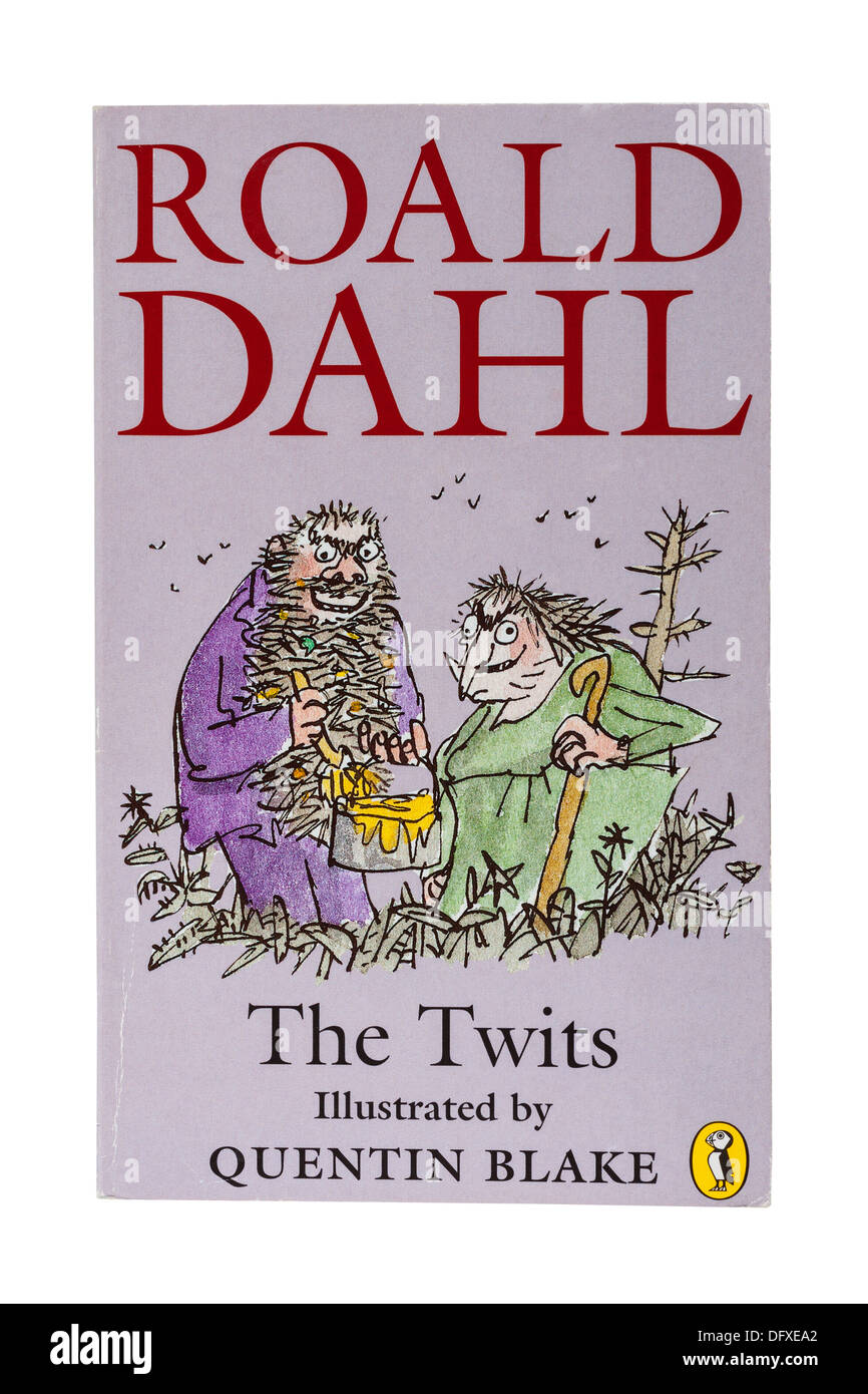 Un livre pour enfants de Roald Dahl a appelé les Twits sur fond blanc Banque D'Images