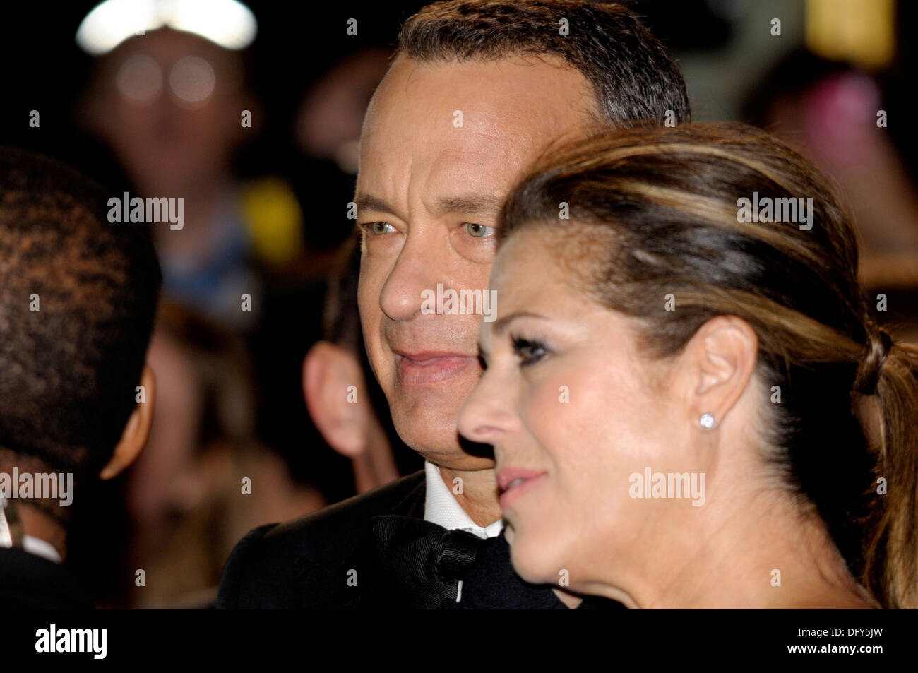 Tom Hanks et sa femme Rita Wilson au Gala première de "Capitaine Phillips, Londres, 9 octobre 2013 Banque D'Images