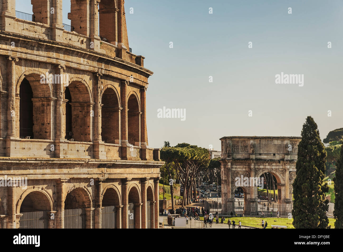 Le Colisée est le plus grand amphithéâtre construit dans la Rome antique de 72 à 80 après J.-C., Rome, Latium, Italie, Europe Banque D'Images