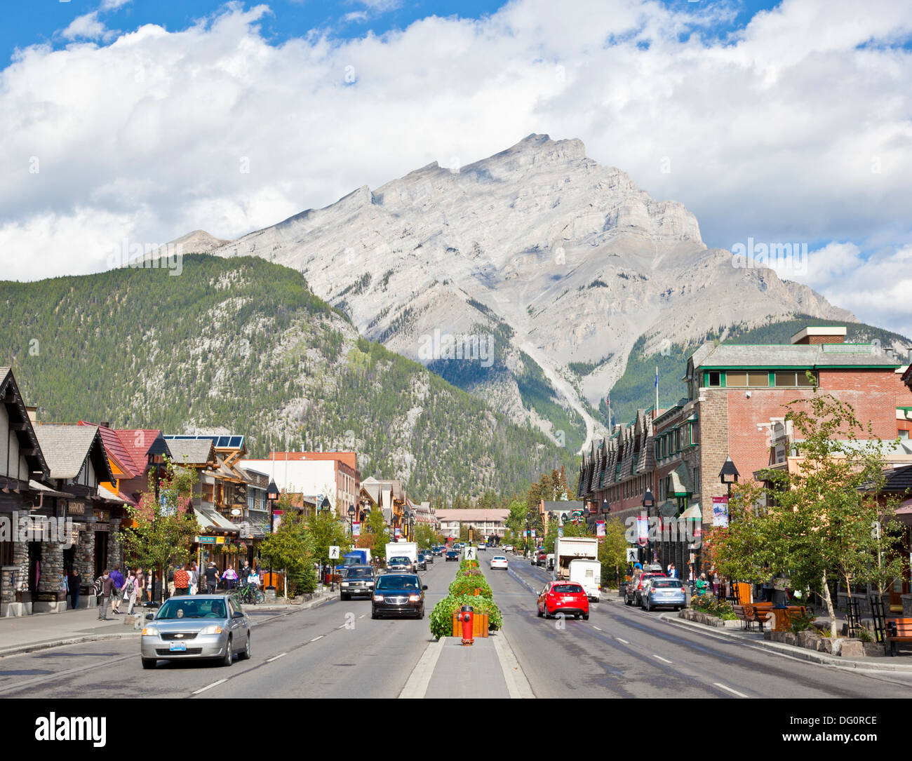 La ville de Banff et mont Cascade Banff National Park Alberta Canada Amérique du Nord Banque D'Images